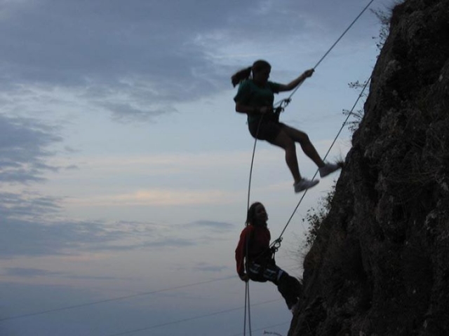 amis faisant du rappel 
